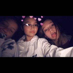 Meet your Posher, Holly